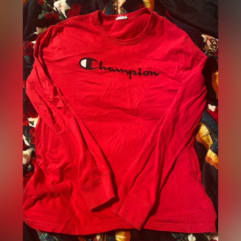 Women’s long sleeve champion shirt